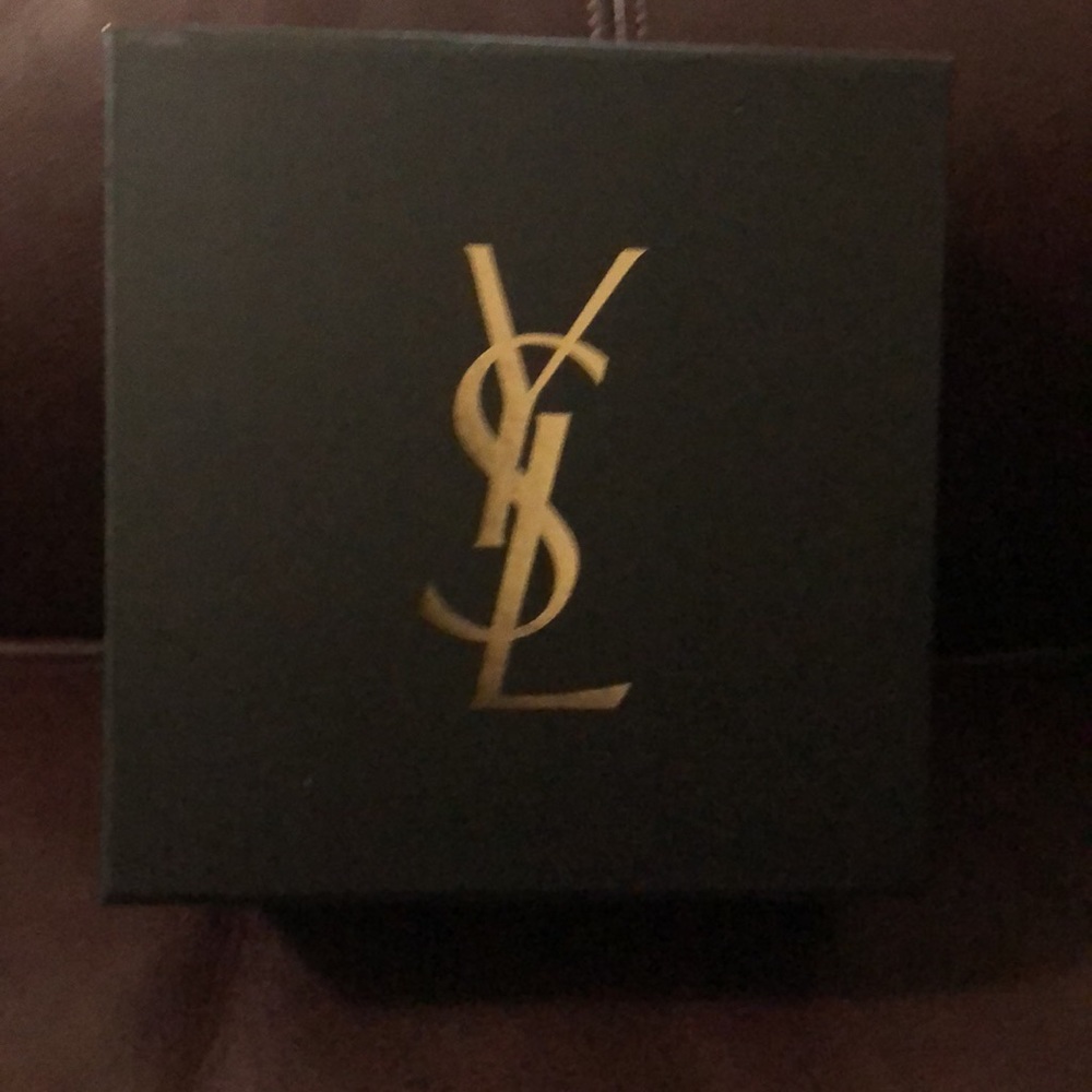 Authentic YSL Paper Gift Box 🎁